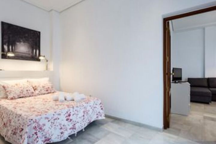 Room 15 of 37
