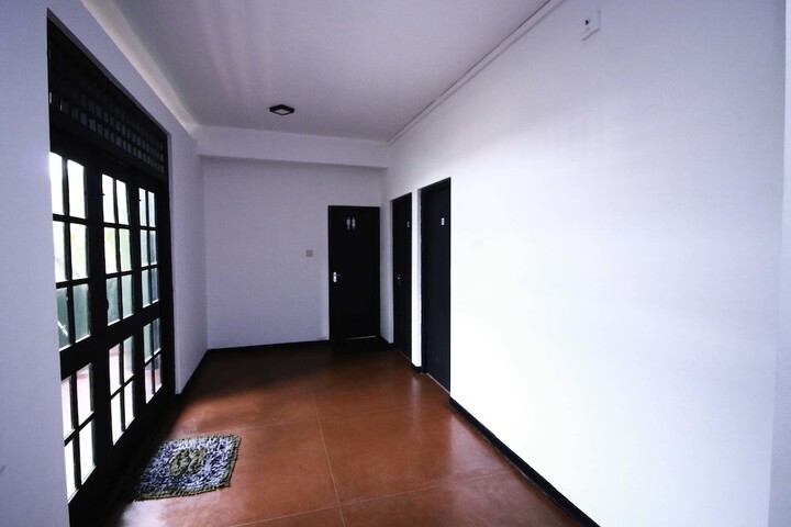 Hotel 3 of 34