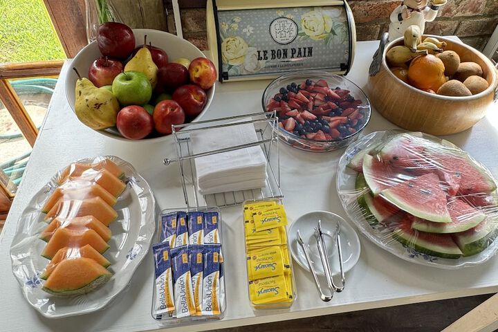 Breakfast/Coffee Service 75 of 102