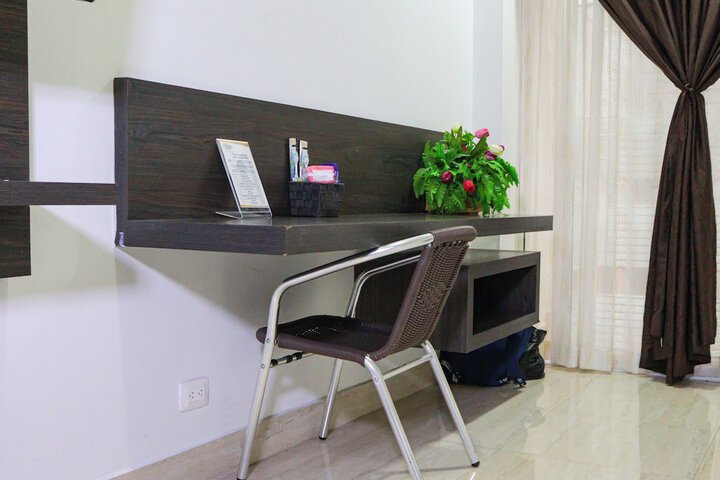 Room 12 of 21