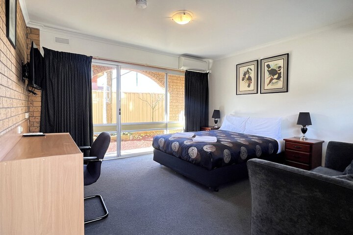 Room 9 of 47