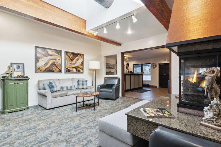 Lobby Entry