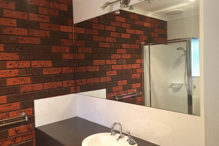 Room 14 of 32