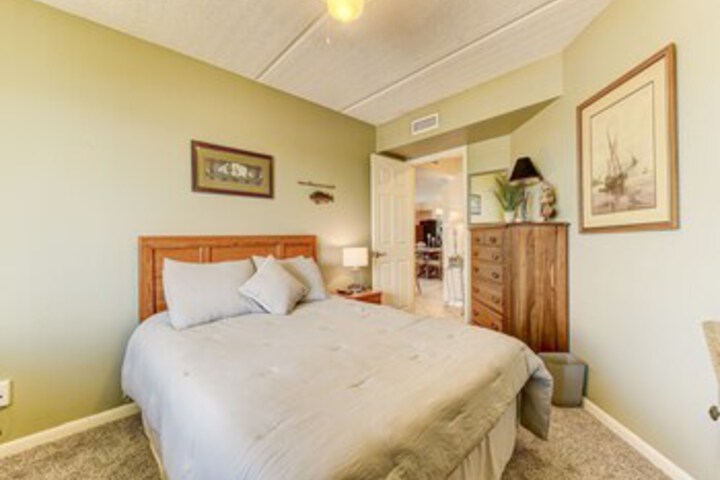 Room 196 of 225