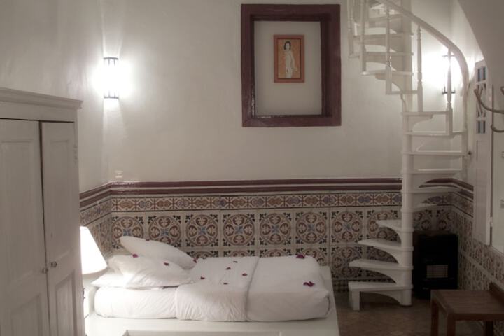 Room 5 of 69