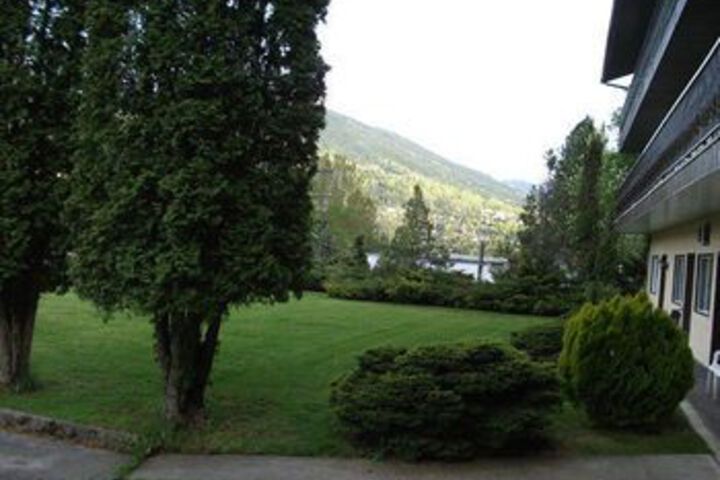 Property Grounds 18 of 20