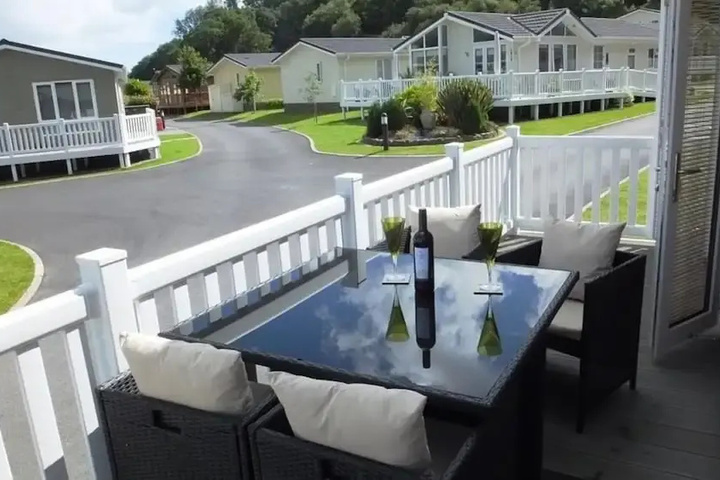 Terrace/Patio 5 of 11