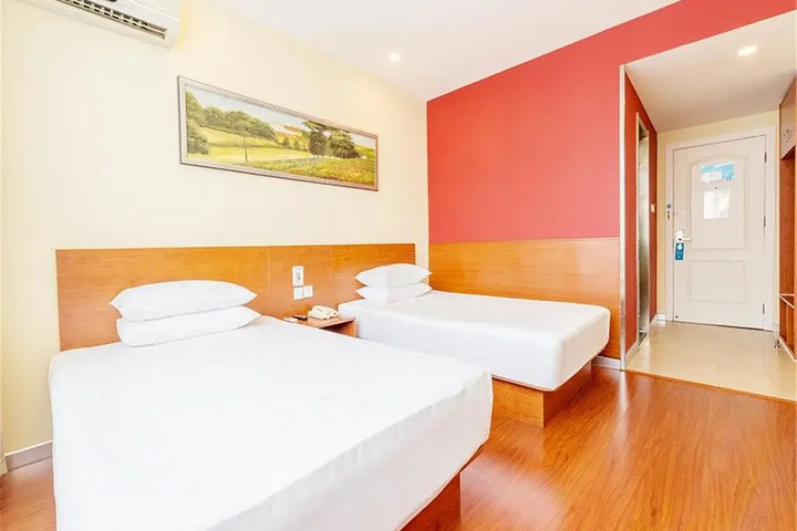 Room 2 of 11