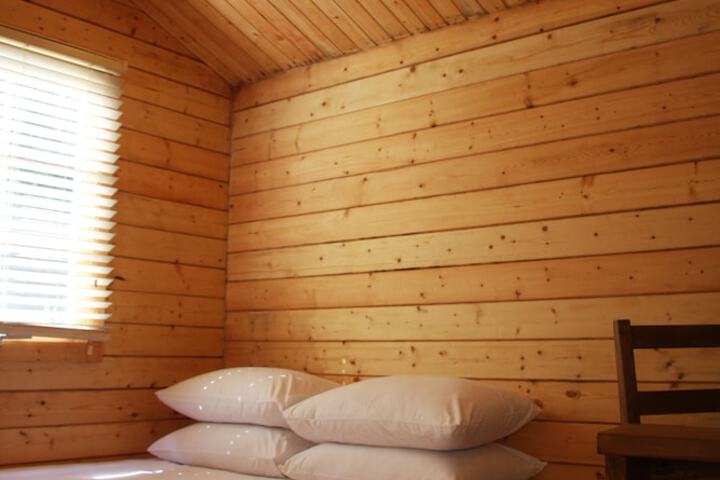 Room 8 of 36