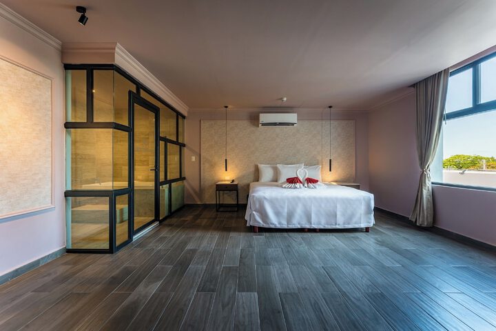 Room 25 of 70