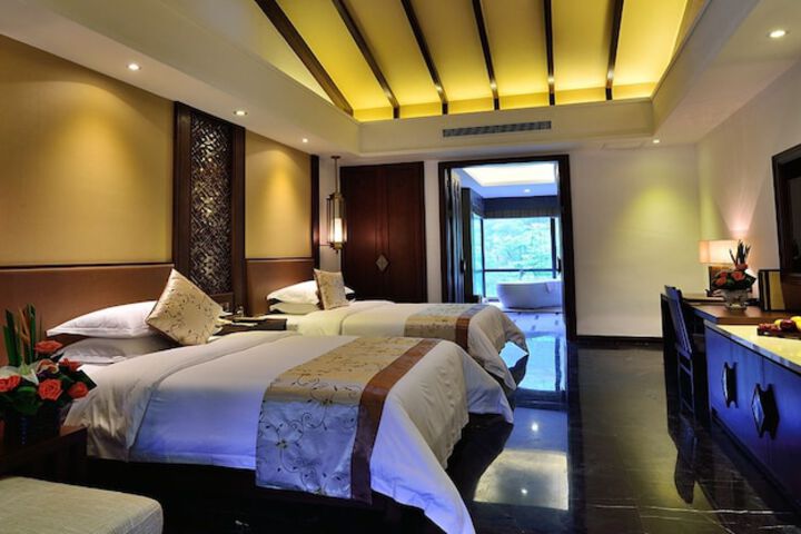 Room 19 of 74