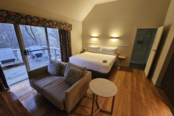 Room 13 of 19