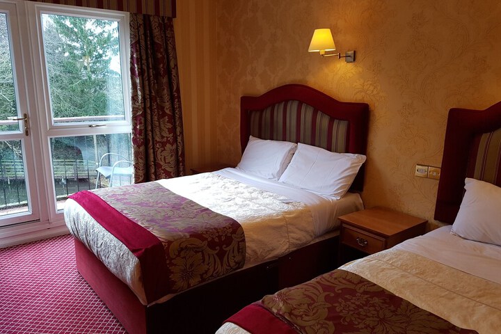 Room 12 of 94