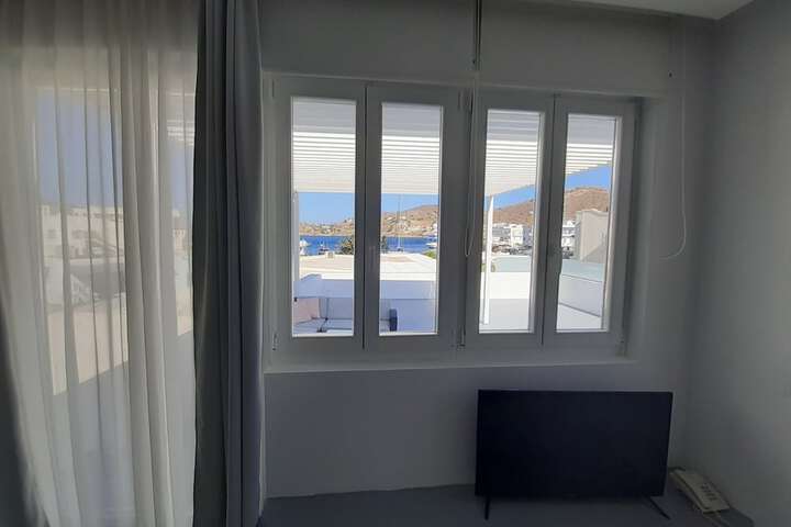 Room 98 of 283
