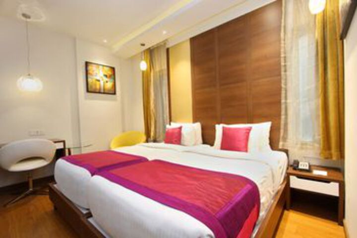 Room 14 of 23