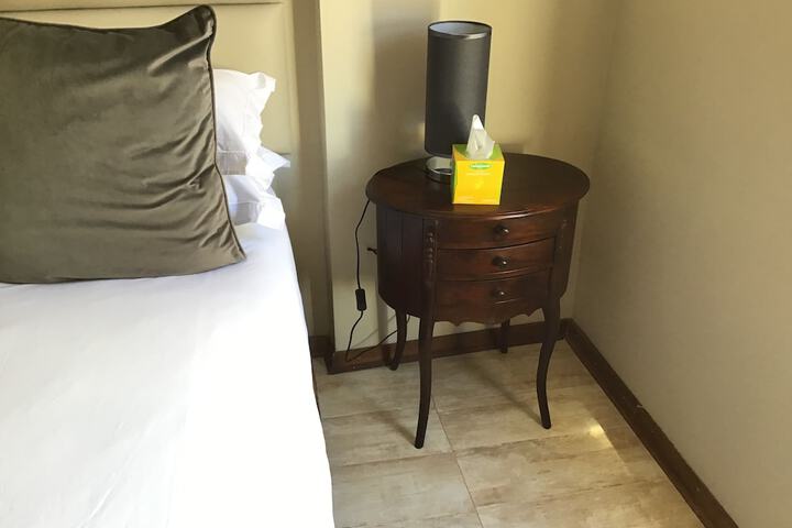 Room 27 of 51