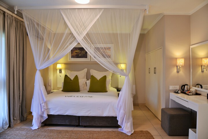 Room 10 of 220