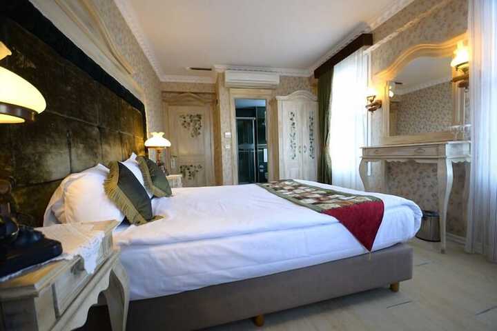 Room 7 of 23
