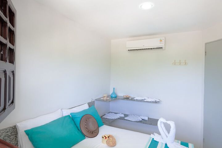 Room 4 of 15