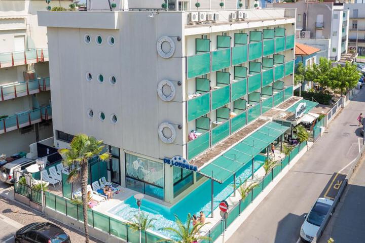 Hotel De Londres