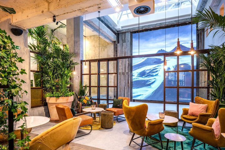 Lobby Photo