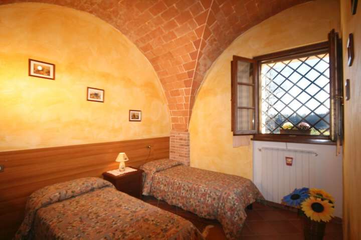 Room 12 of 51