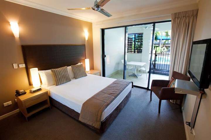 Room 7 of 34