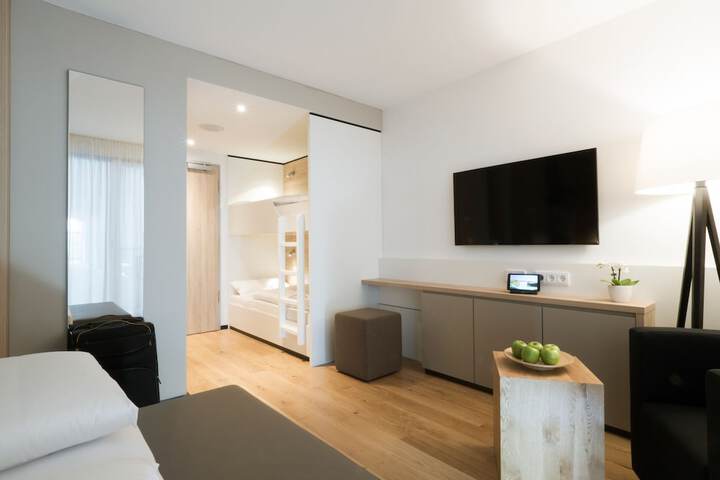 Children's theme room