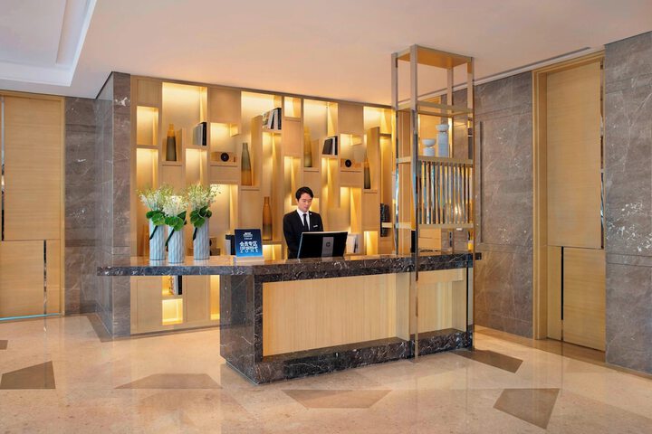 Hotel Interior 4 of 94