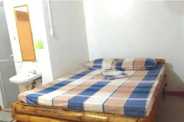 Room 3 of 16
