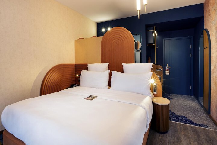 Room 21 of 82