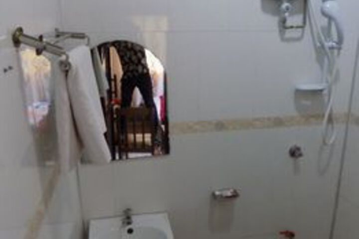 Room 5 of 67