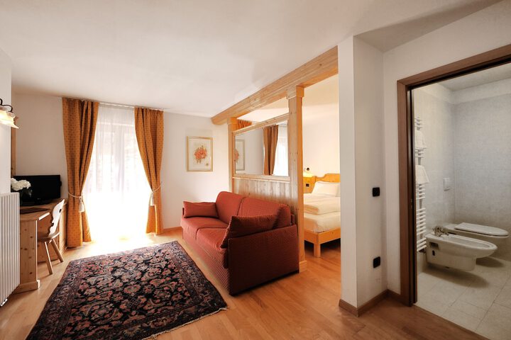 Room 8 of 36