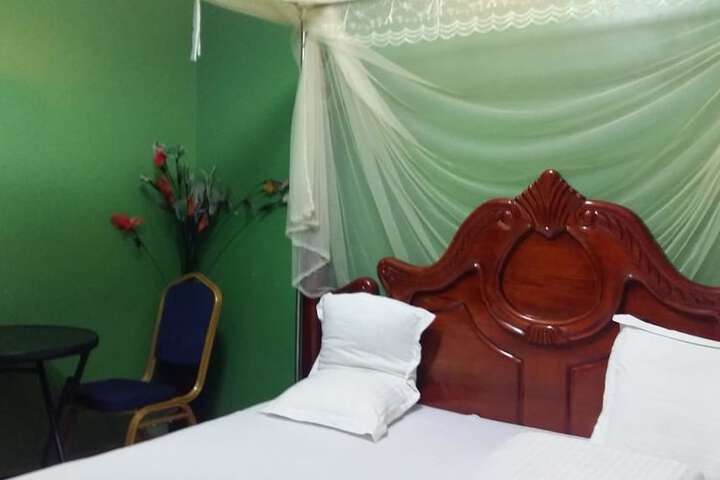Room 5 of 46