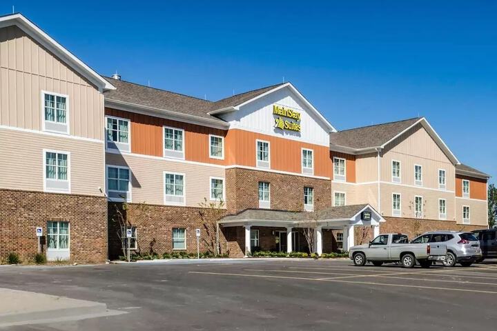 Hotel Exterior