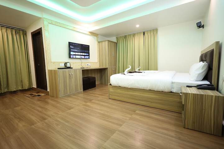 Room 10 of 24