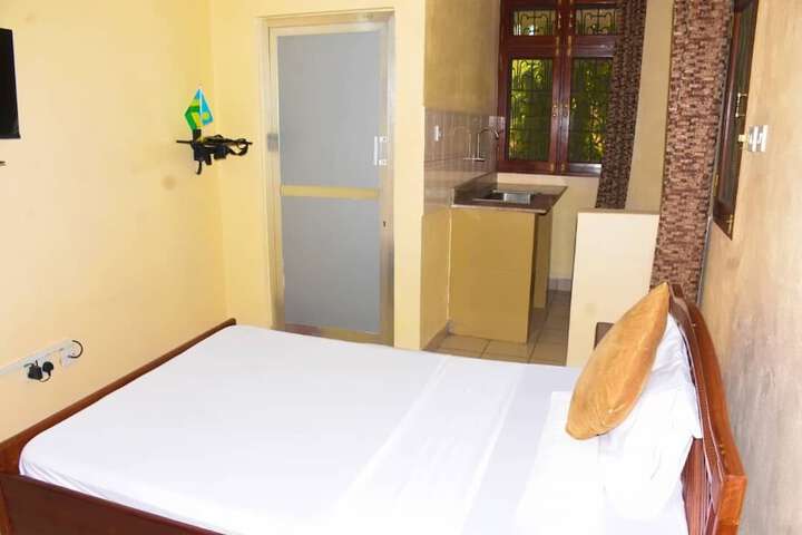 Room 2 of 21