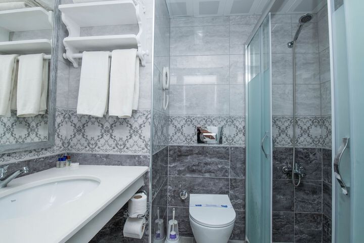 Clean Restrooms