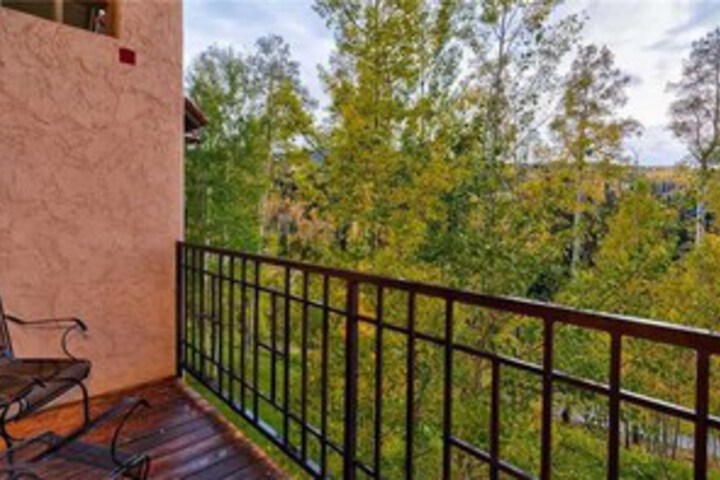 Terrace/Patio 4 of 48