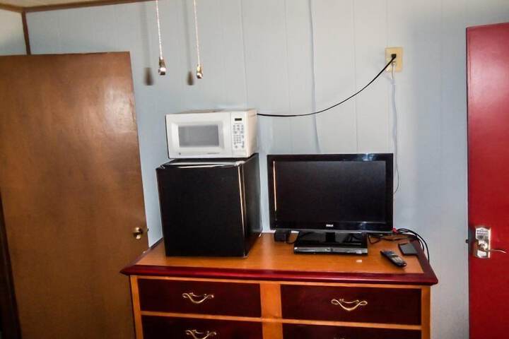 Room 21 of 83