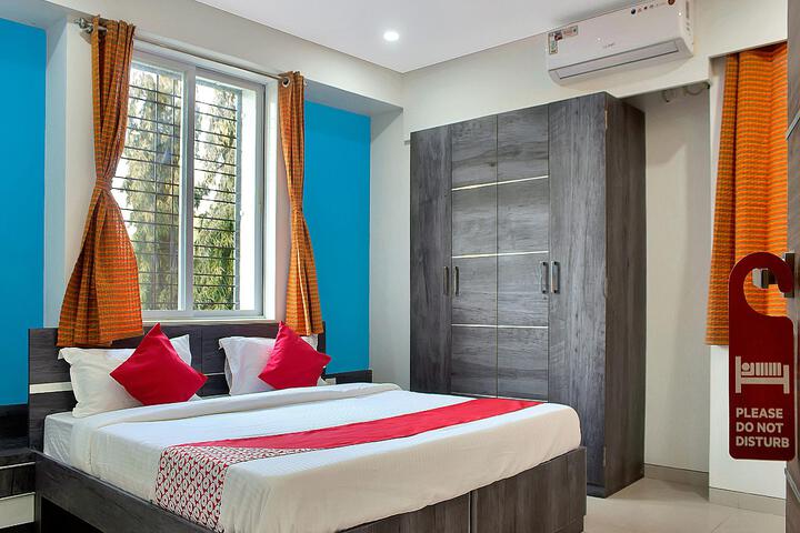 OYO 11634 Hotel The Upper Room