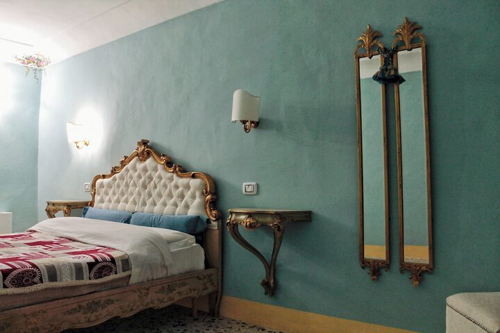 Room 7 of 39