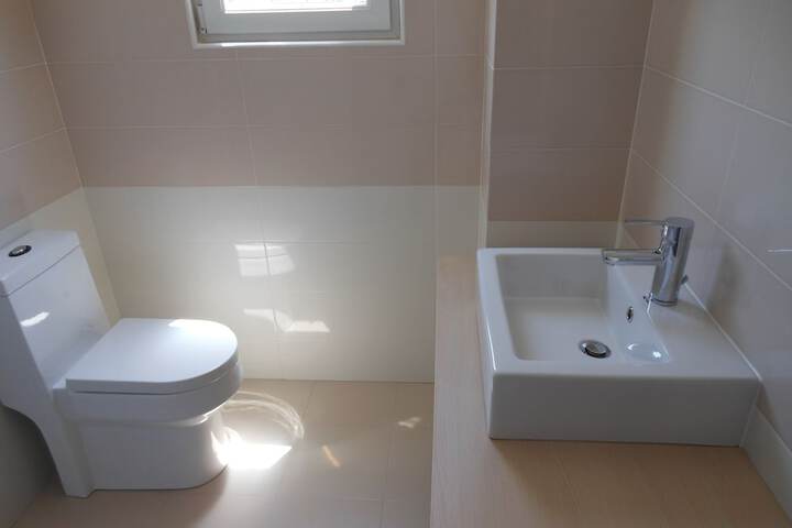 Room 8 of 20