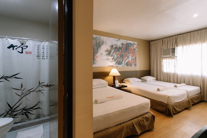 Room 70 of 158