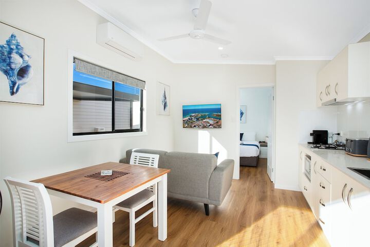 Room 15 of 26