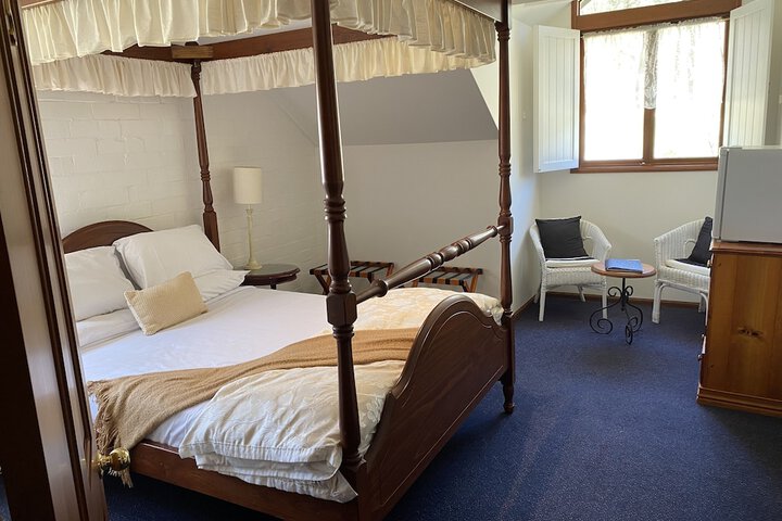 Room 13 of 96