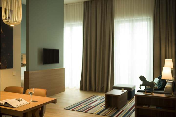 Room 34 of 72