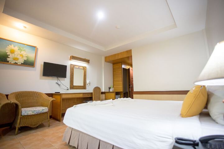Room 13 of 62