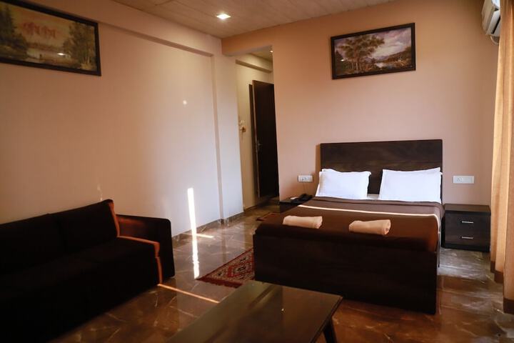 Room 14 of 62