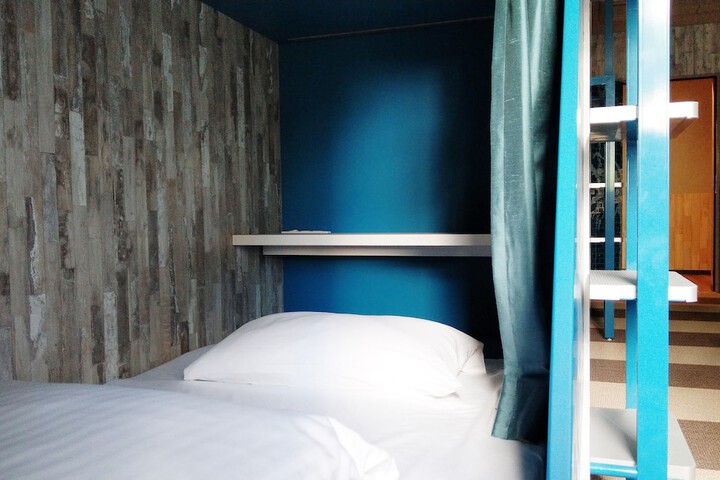 Room 5 of 64